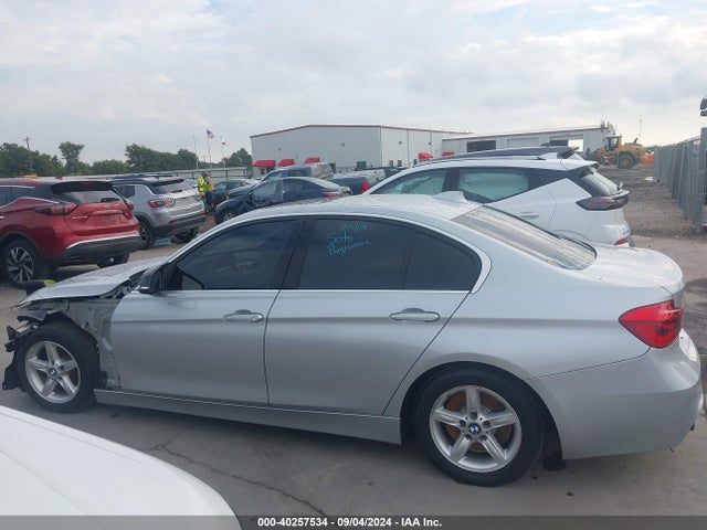 BMW 340i 2016 WBA8B3C56GK384061 Image 15