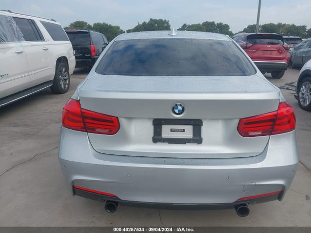 BMW 340i 2016 WBA8B3C56GK384061 Image 17