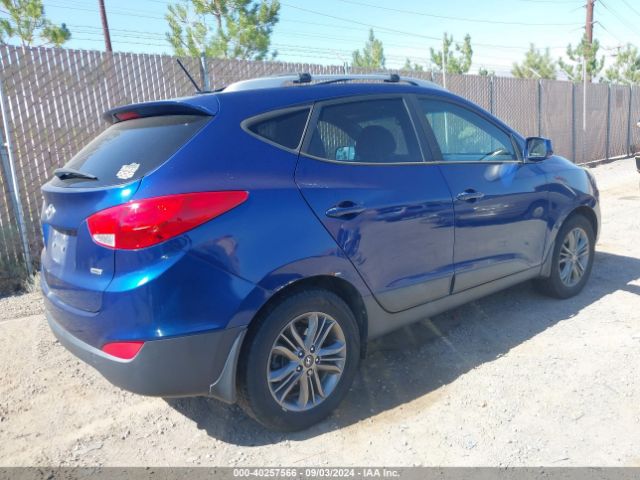 KM8JUCAG3FU958665 Hyundai TUCSON SE