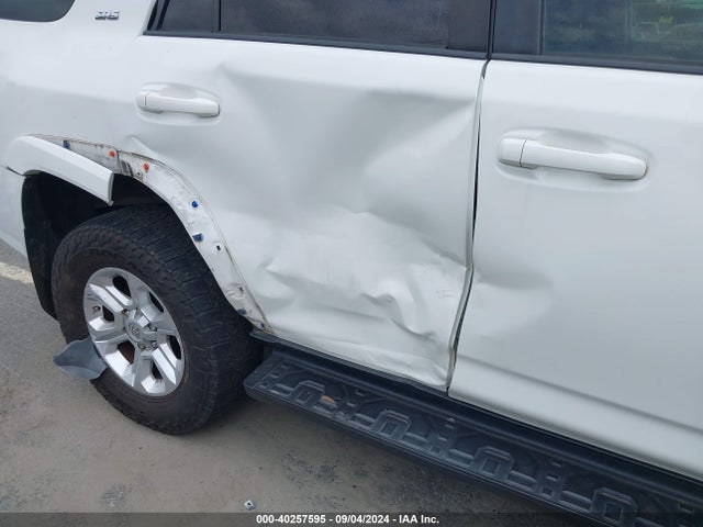 Toyota 4RUNNER SR5 2014 JTEBU5JR3E5197887 Image 6