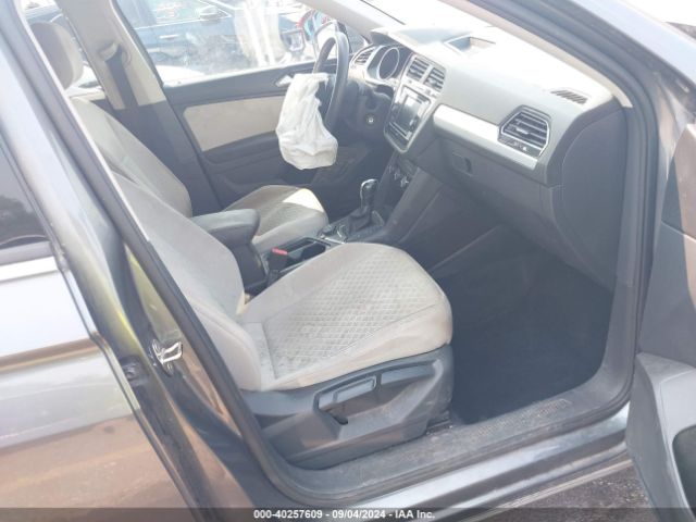 3VV0B7AX3JM009550 Volkswagen Tiguan 2.0t S