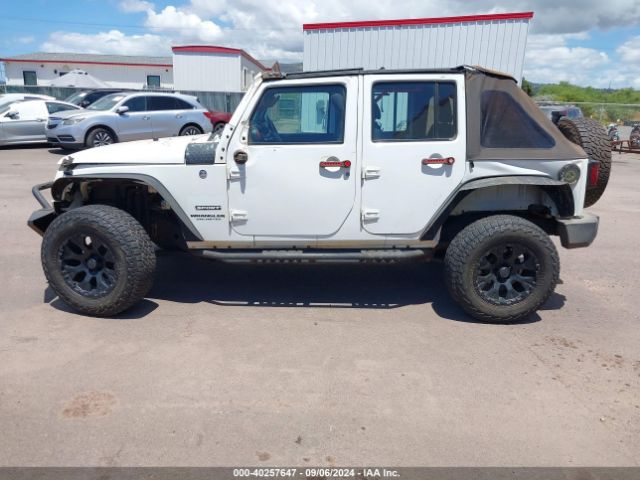 1C4BJWDG1HL542444 Jeep Wrangler Unlimited Sport 4x4