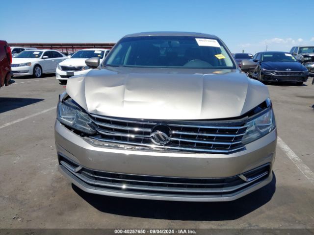 1VWBT7A32GC012027 Volkswagen Passat 1.8t Se