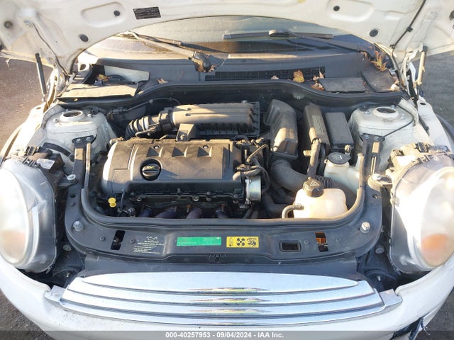 2009 MINI COOPER WMWMF335X9TW72066 Photo 9