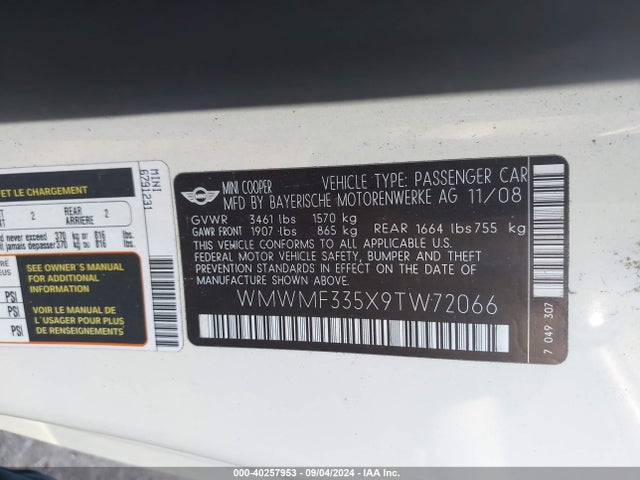 2009 MINI COOPER WMWMF335X9TW72066 Photo 8