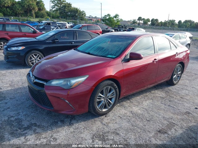 Toyota CAMRY SE 2015 4T1BF1FKXFU945122 Image 2