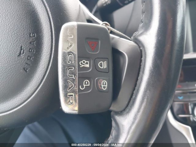 SAJAE4BV7HA961482 Jaguar Xe 35t Prestige