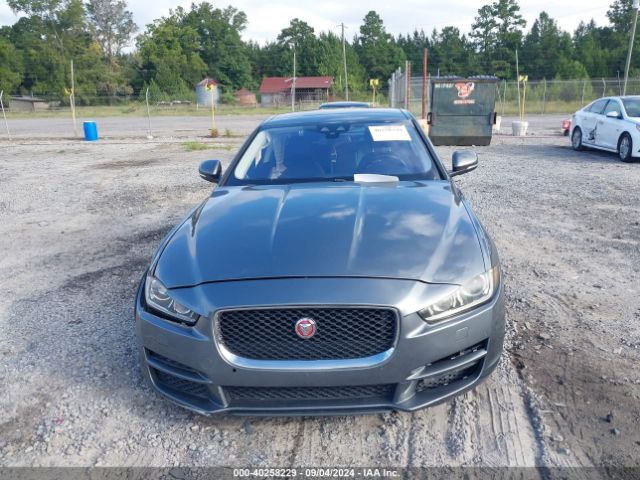 SAJAE4BV7HA961482 Jaguar Xe 35t Prestige