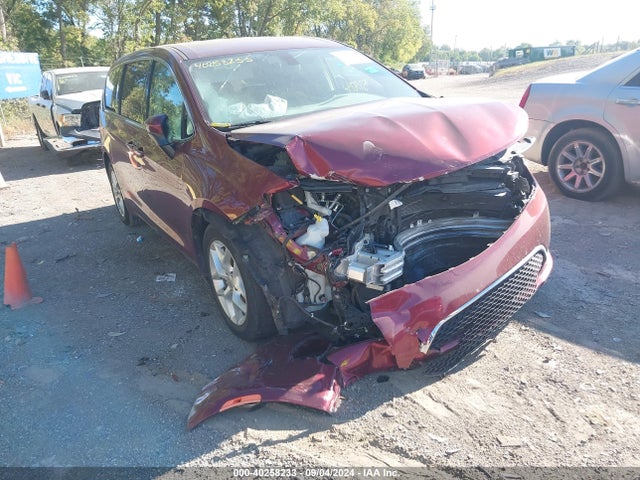 Chrysler Pacifica Touring Plus 2017 2C4RC1BG3HR777515 Image 18