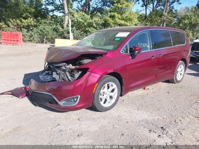 Chrysler Pacifica Touring Plus 2017 2C4RC1BG3HR777515 Image 2