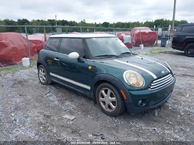 2007 MINI COOPER WMWMF33507TU60063 Photo 0