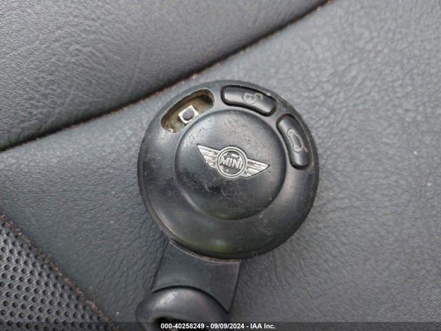2007 MINI COOPER WMWMF33507TU60063 Photo 10
