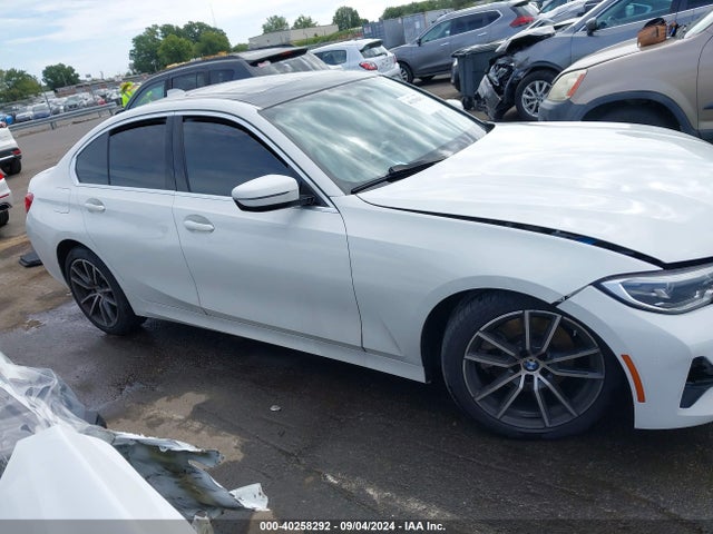 BMW 330I 2021 3MW5R1J0XM8B96716 Image 12