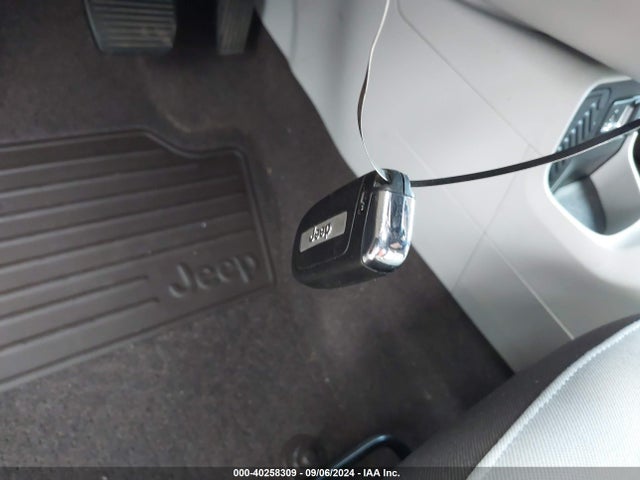 ZACCJABT7GPD18953 Jeep Renegade Latitude