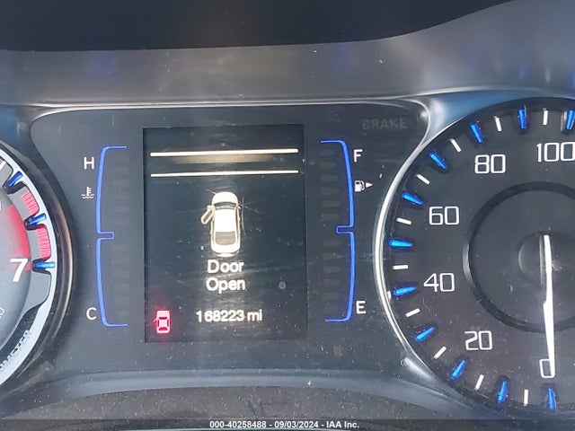 1C3CCCBB9FN682011 Chrysler 200 S