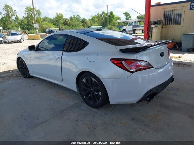 Hyundai Genesis 3.8 Base 2015 KMHHU6KJ8FU124563 Image 3