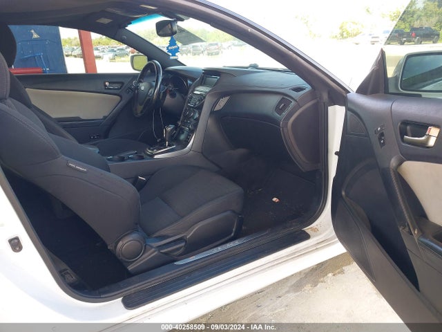 Hyundai Genesis 3.8 Base 2015 KMHHU6KJ8FU124563 Image 5