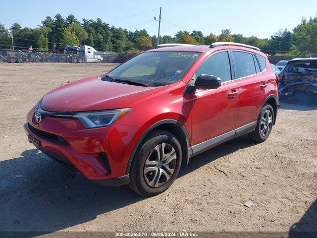 Toyota RAV4 LE 2016 JTMBFREV7GJ080465 Image 2