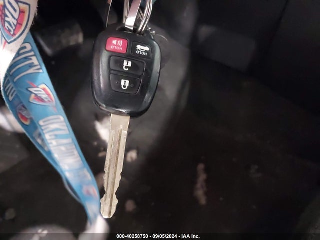 Toyota COROLLA LE 2017 5YFBURHE7HP644257 Image 11