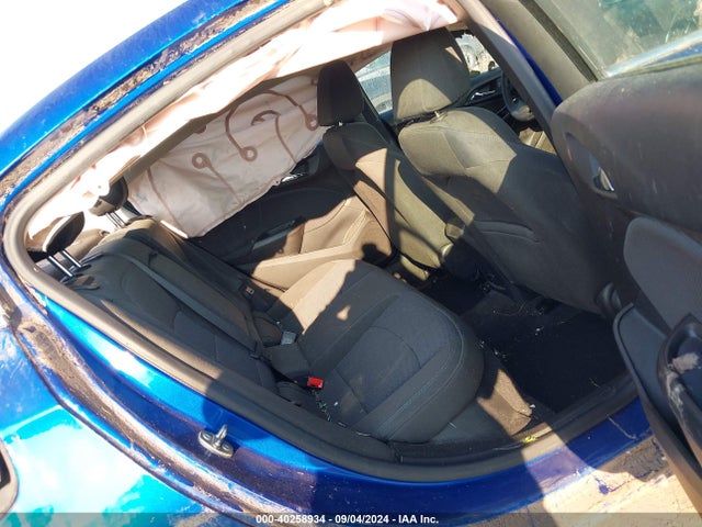 Chevrolet Cruze Lt Auto 2018 1G1BE5SM7J7210345 Image 8