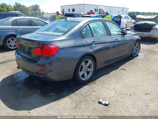 WBA3C3G57ENR25213 BMW 320i Xdrive