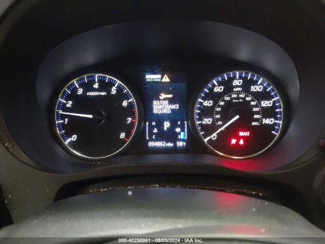 JA4AZ3A31JJ002205 Mitsubishi Outlander Es