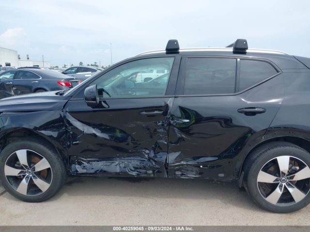 YV4AC2HK8L2302025 Volvo Xc40 T4 Momentum