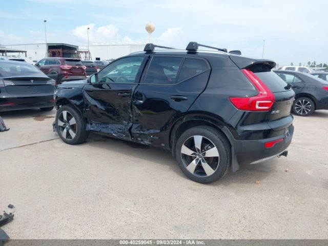 YV4AC2HK8L2302025 Volvo Xc40 T4 Momentum