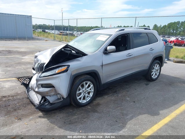 1C4PJLCB8JD596124 Jeep Cherokee Latitude Fwd