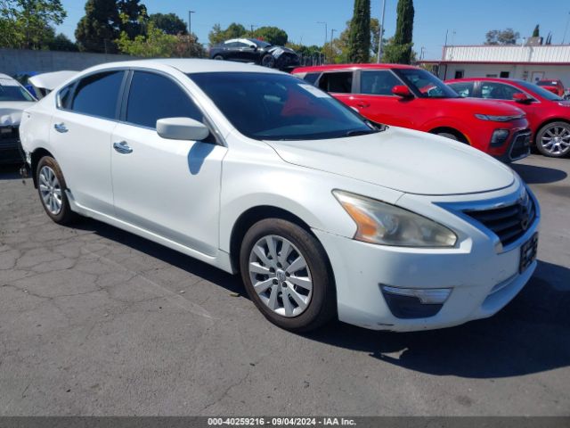 Nissan Altima 2.5 S 2014 1N4AL3AP7EN210054 Image 1