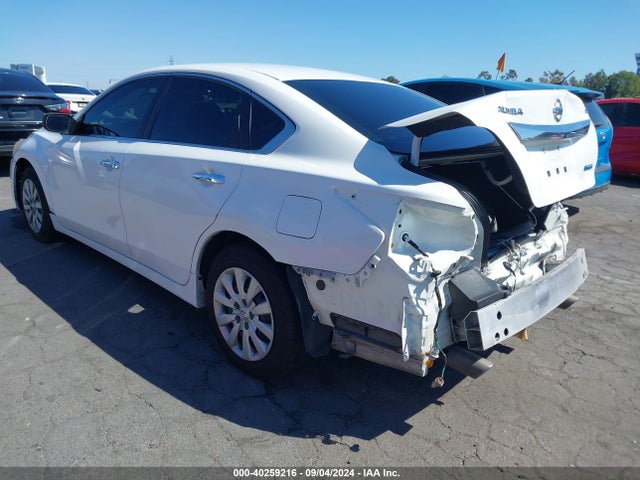 Nissan Altima 2.5 S 2014 1N4AL3AP7EN210054 Image 3