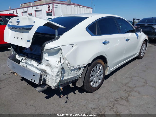 Nissan Altima 2.5 S 2014 1N4AL3AP7EN210054 Image 4