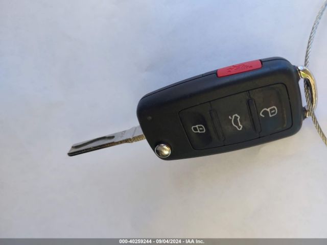 1VWAT7A38GC011685 Volkswagen Passat 1.8t S