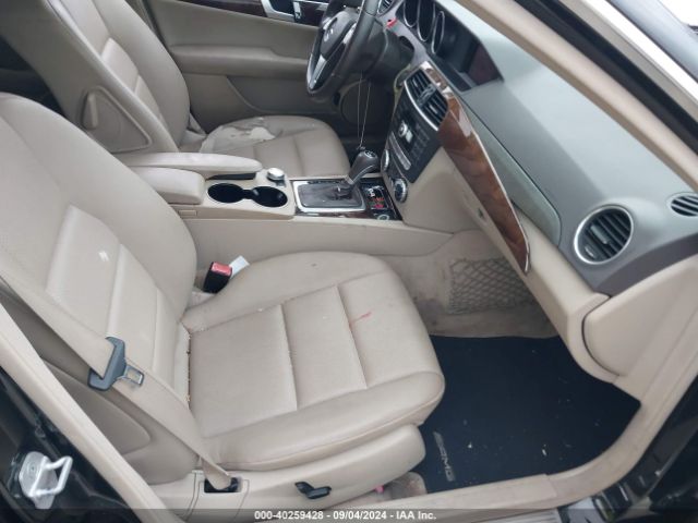 WDDGF4HBXEA963635 Mercedes-Benz C 250 Luxury/sport