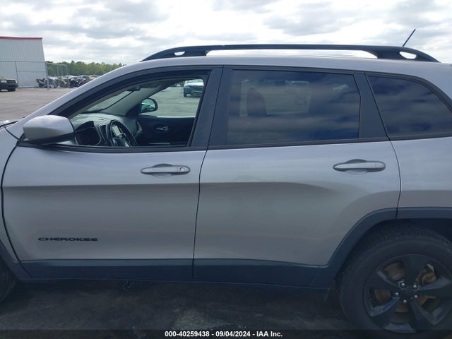 1C4PJMCX3JD546510 Jeep Cherokee Latitude 4x4
