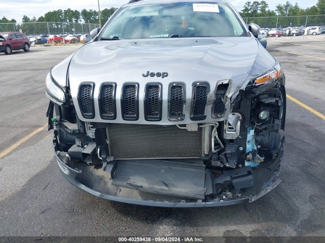 1C4PJMCX3JD546510 Jeep Cherokee Latitude 4x4