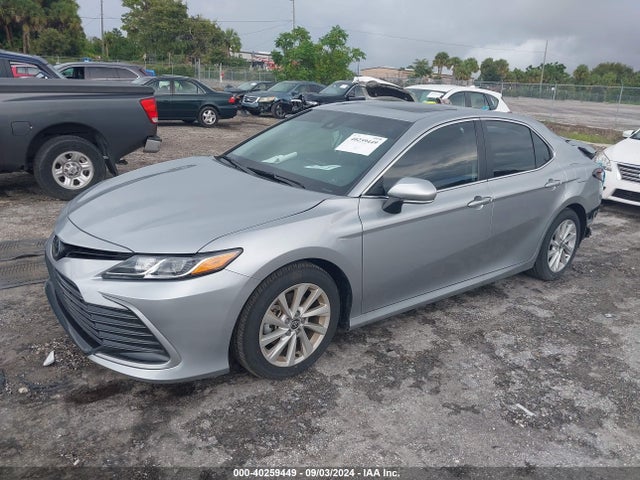 Toyota CAMRY LE 2024 4T1R11AK9RU913206 Image 2