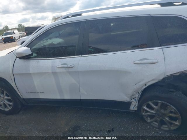 1C4PJMCS1EW237763 Jeep Cherokee Latitude