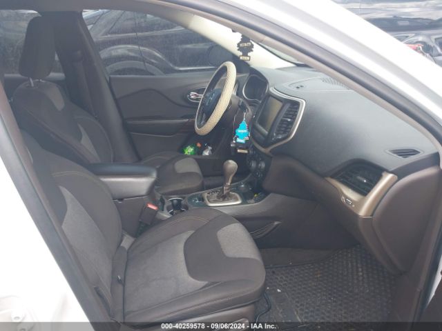 1C4PJMCS1EW237763 Jeep Cherokee Latitude