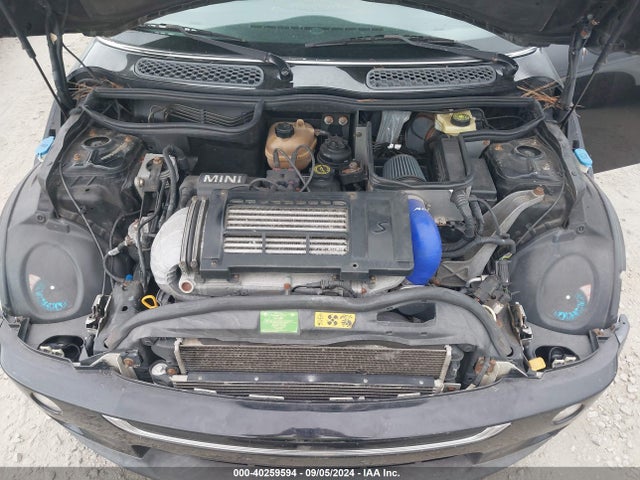2003 MINI COOPER S WMWRE33473TD58451 Photo 9