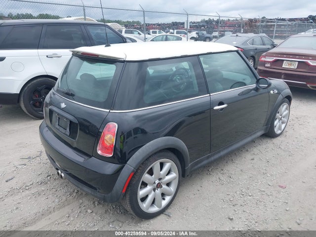 2003 MINI COOPER S WMWRE33473TD58451 Photo 3