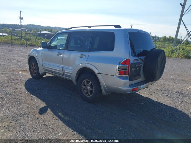 2001 MITSUBISHI MONTERO JA4MW51R01J032446 Photo 2
