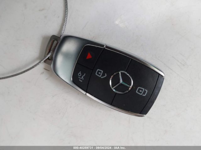 W1K3G4EB1NJ349010 Mercedes-Benz A 220