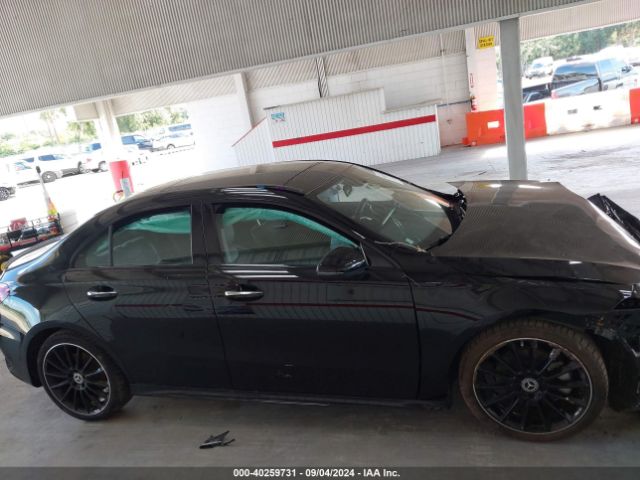 W1K3G4EB1NJ349010 Mercedes-Benz A 220