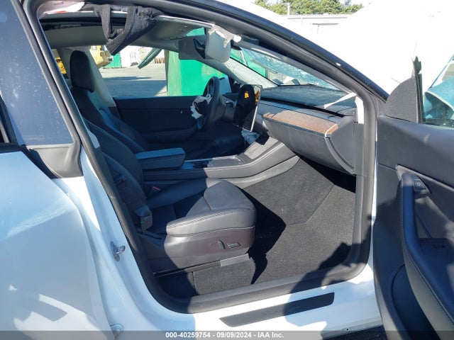 2022 TESLA MODEL Y 7SAYGDEF3NF448912 Photo 4