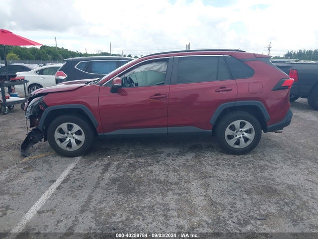 Toyota RAV4 LE 2019 2T3K1RFV8KW012148 Image 14