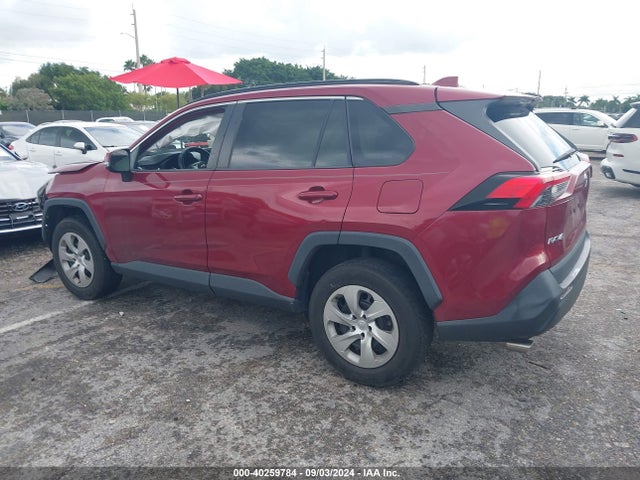 Toyota RAV4 LE 2019 2T3K1RFV8KW012148 Image 3