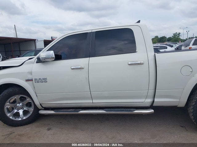 1C6RR7VT5JS144293 RAM 1500 Laramie  4x4 6'4 Box