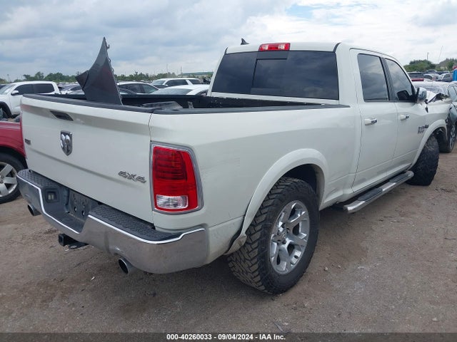 1C6RR7VT5JS144293 RAM 1500 Laramie  4x4 6'4 Box