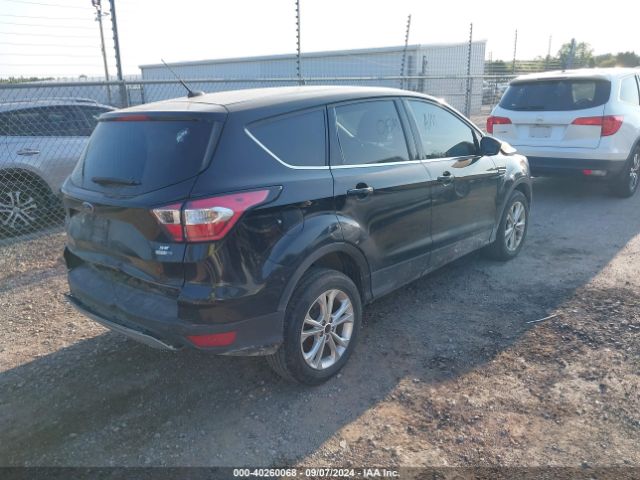1FMCU9GD7HUC17298 Ford ESCAPE SE